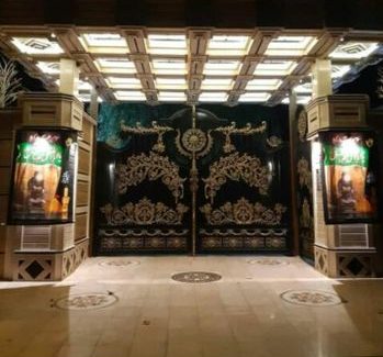 درب فرفورژه لادن مدل کویین درب فرفورژه لادن مدل کویین