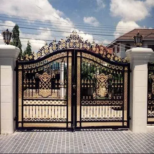 تولیدی انواع درب حیاط در اصفهان
