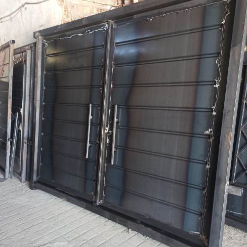 سفارش درب حیاط ساده در اصفهان