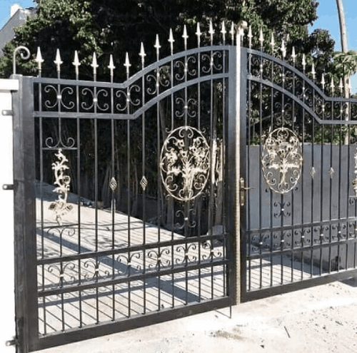 قیمت درب حیاط ساده و شیک